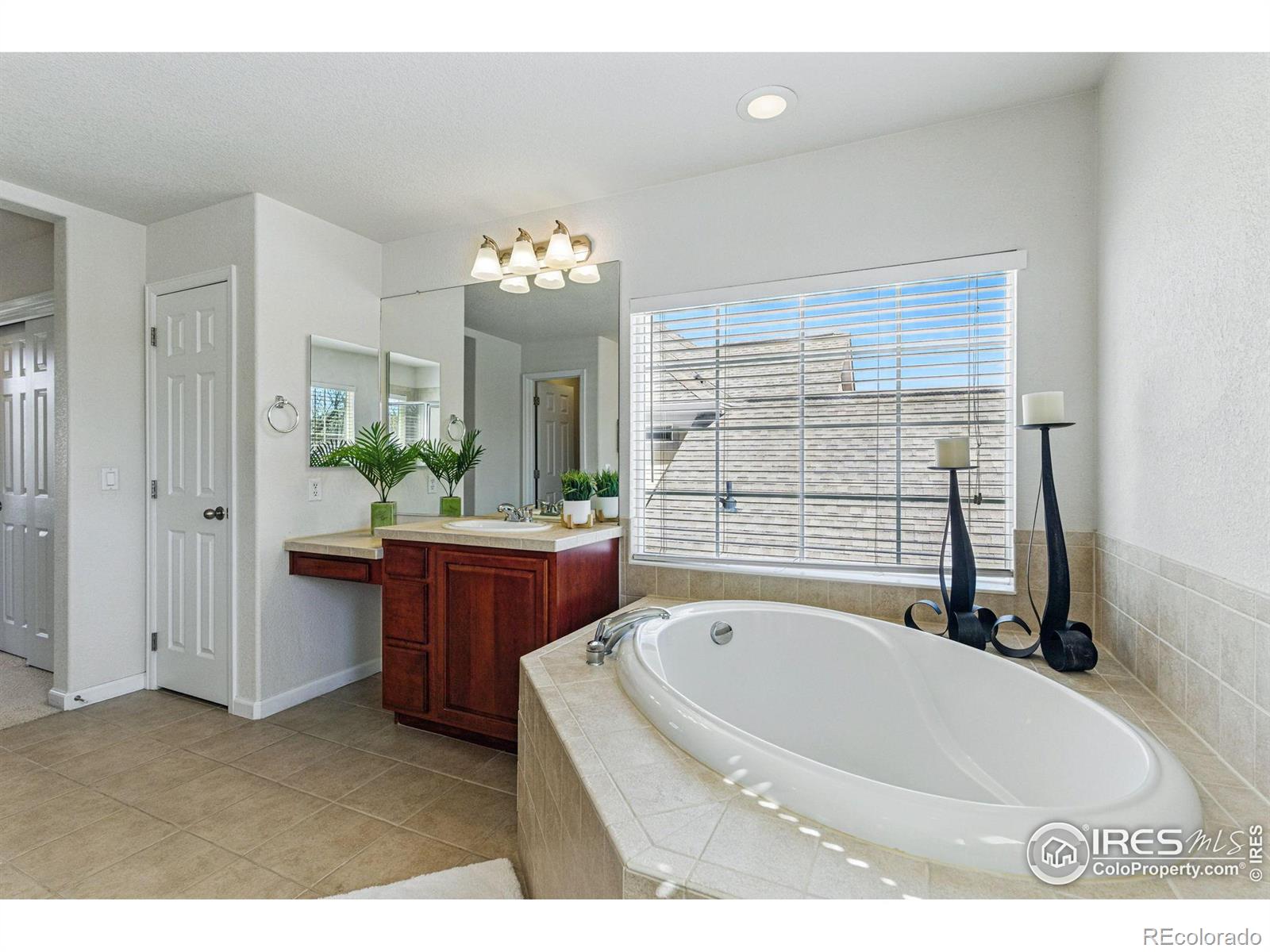 MLS Image #25 for 5017  bella vista drive,longmont, Colorado