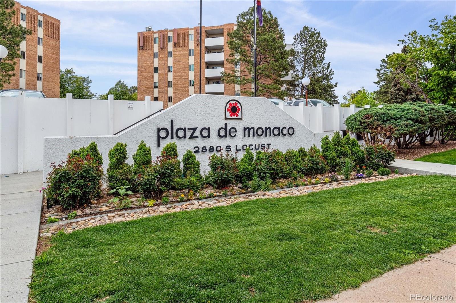 MLS Image #20 for 2880 s locust street,denver, Colorado