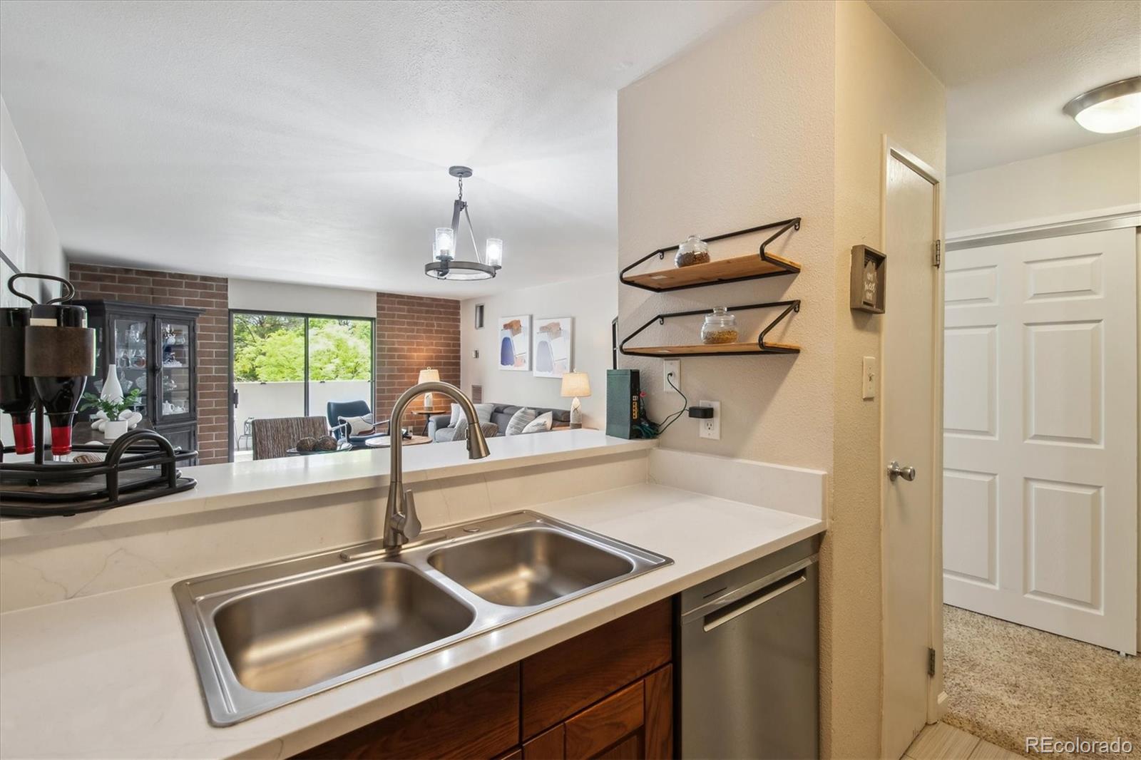 MLS Image #9 for 2880 s locust street,denver, Colorado
