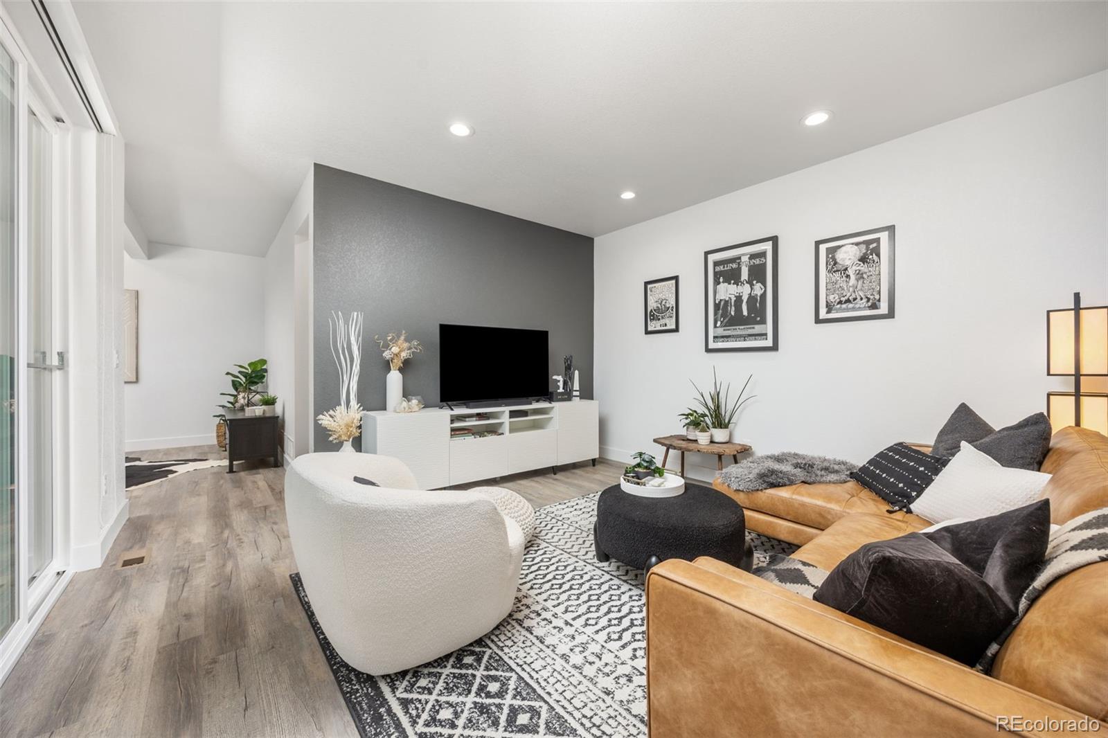 MLS Image #10 for 21482 e 60th avenue,aurora, Colorado