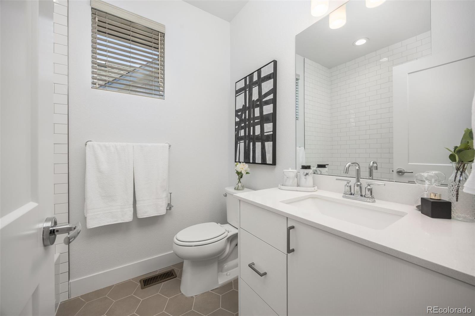 MLS Image #24 for 21482 e 60th avenue,aurora, Colorado