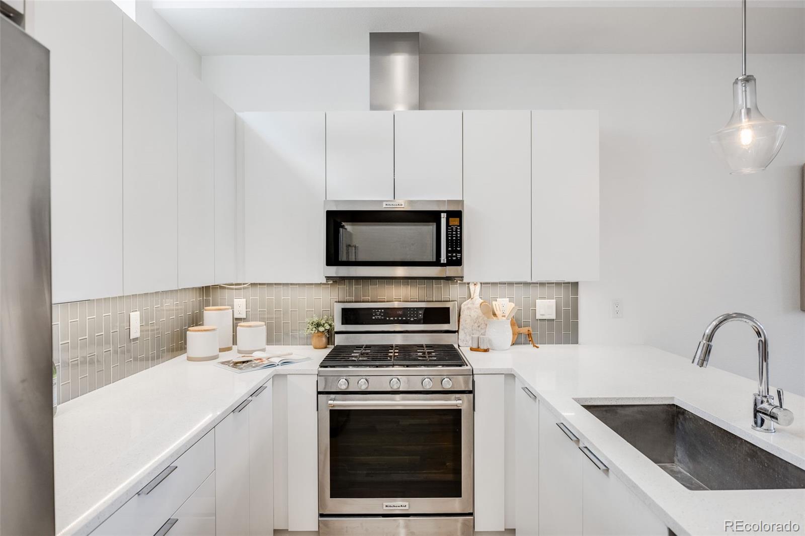 MLS Image #11 for 3008  blake street,denver, Colorado