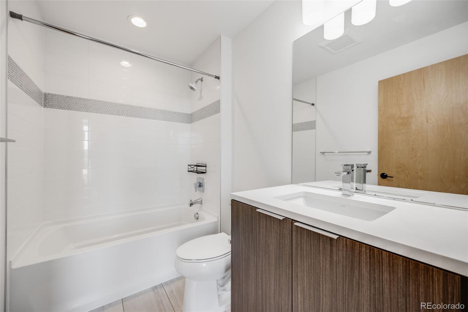 MLS Image #17 for 3008  blake street,denver, Colorado