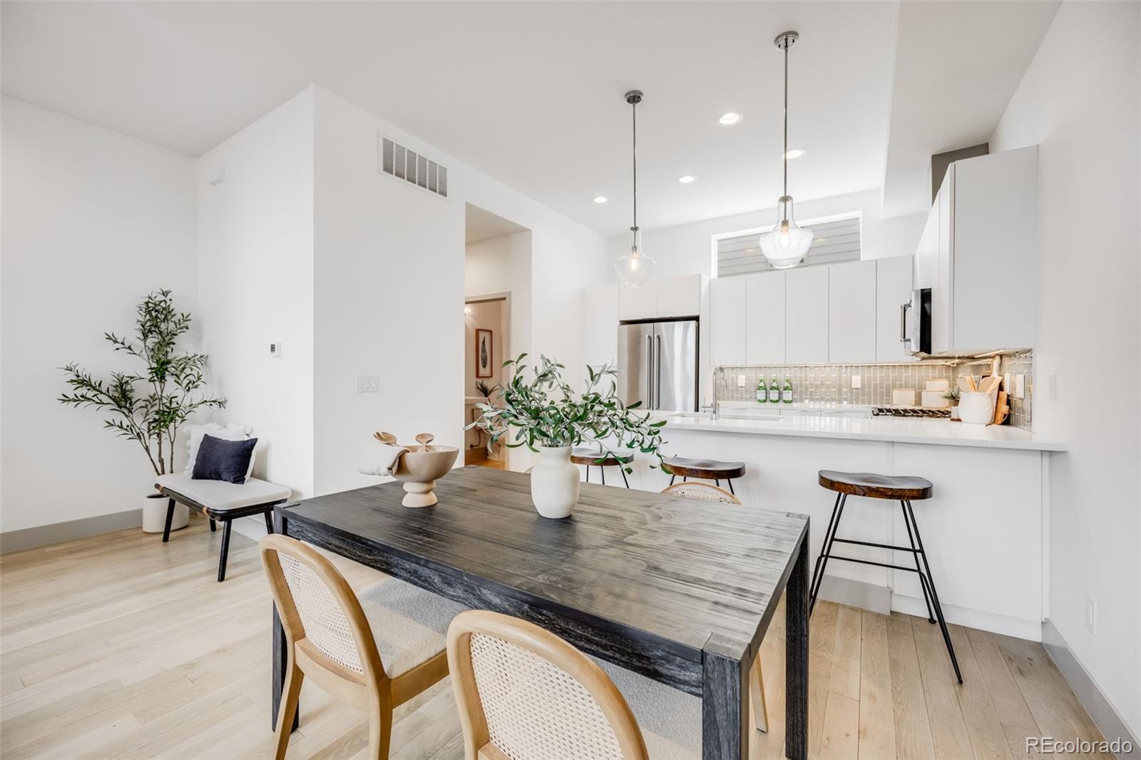 MLS Image #9 for 3008  blake street,denver, Colorado