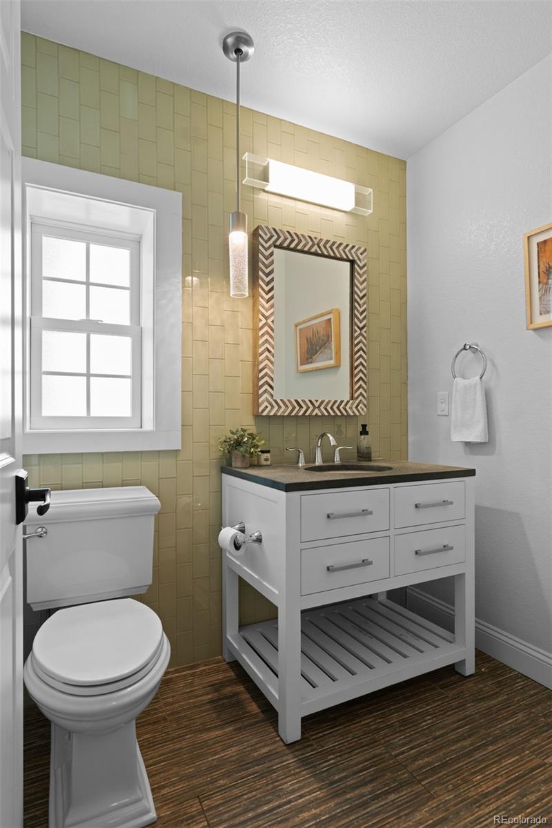 MLS Image #10 for 2485 s fillmore street,denver, Colorado