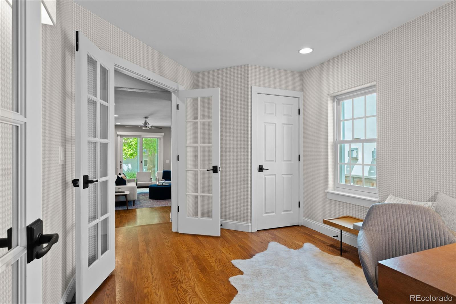 MLS Image #12 for 2485 s fillmore street,denver, Colorado