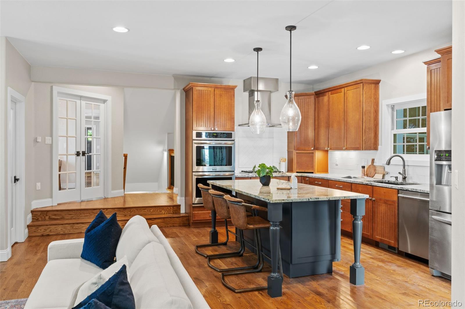 MLS Image #18 for 2485 s fillmore street,denver, Colorado