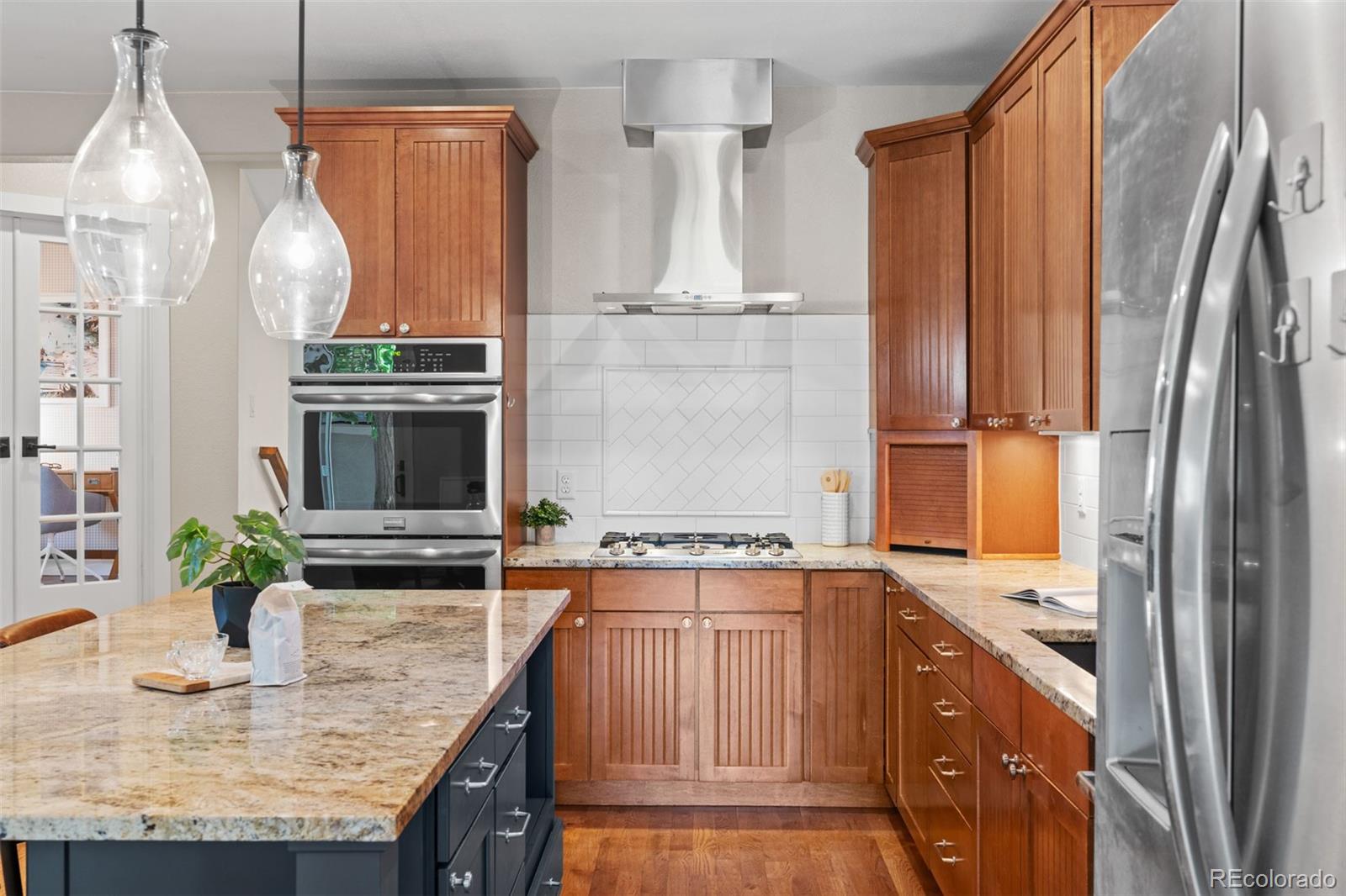 MLS Image #19 for 2485 s fillmore street,denver, Colorado
