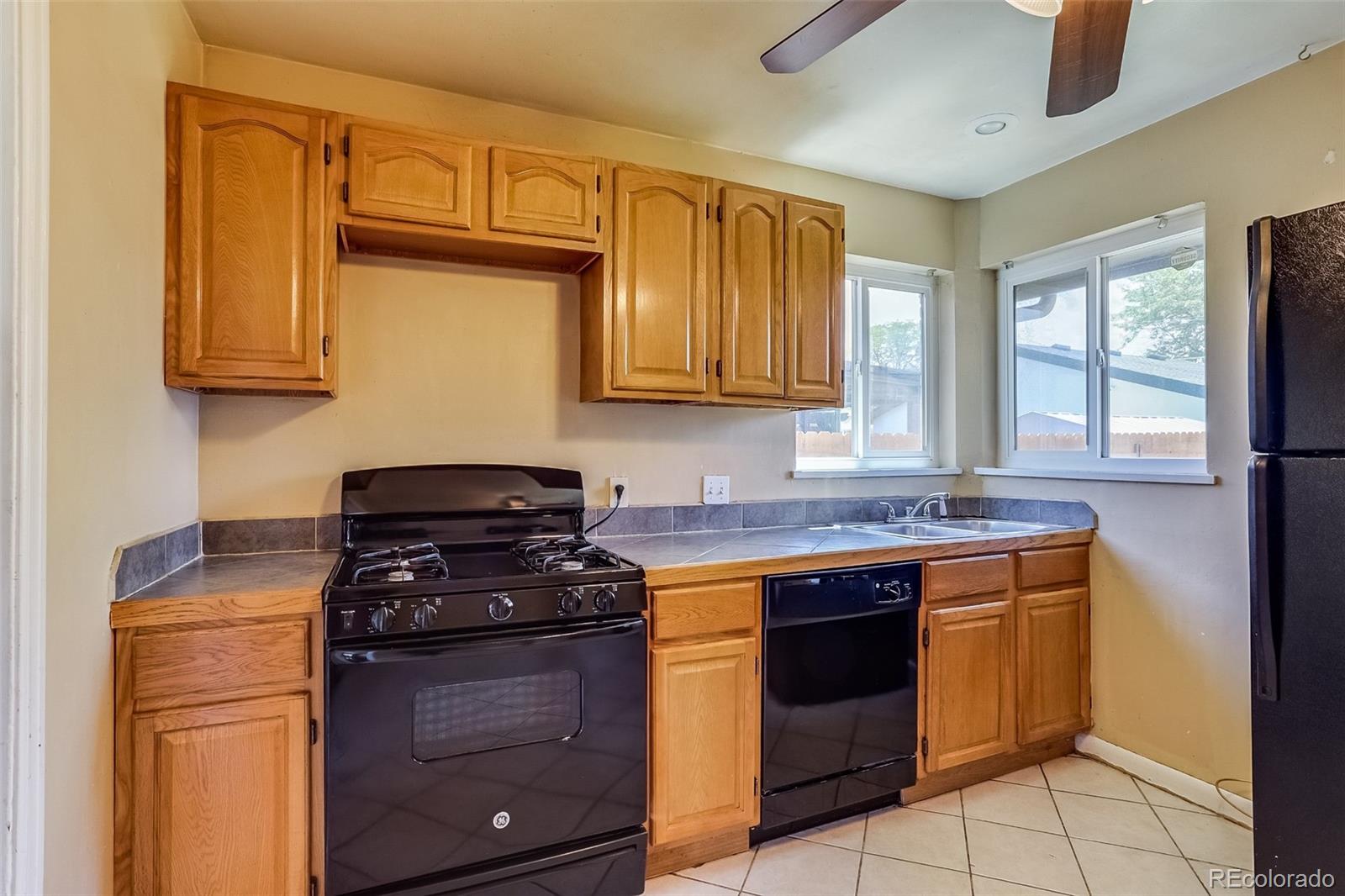 MLS Image #12 for 3685  jasmine street,denver, Colorado