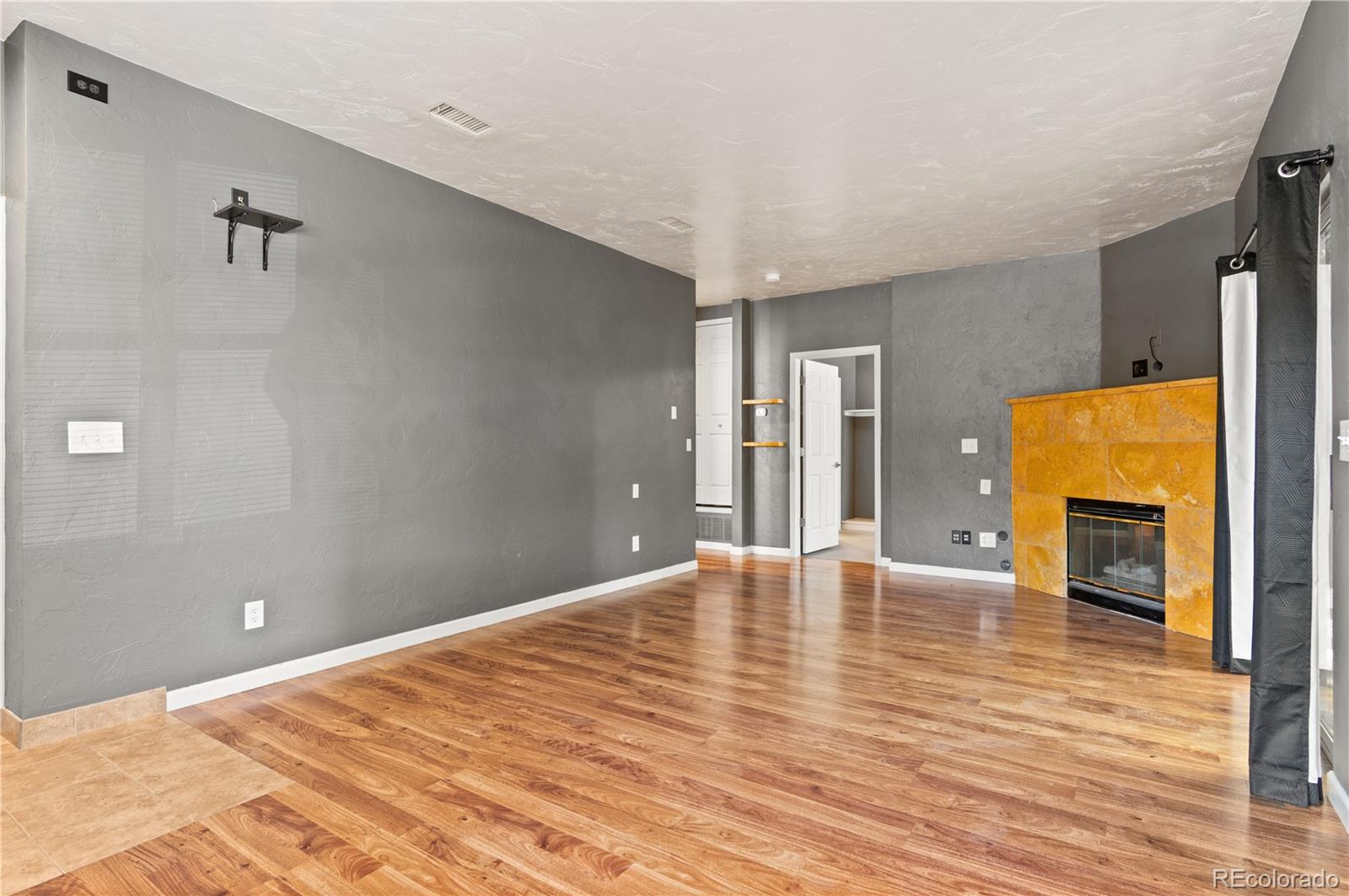 MLS Image #3 for 8055 w eastman place,lakewood, Colorado