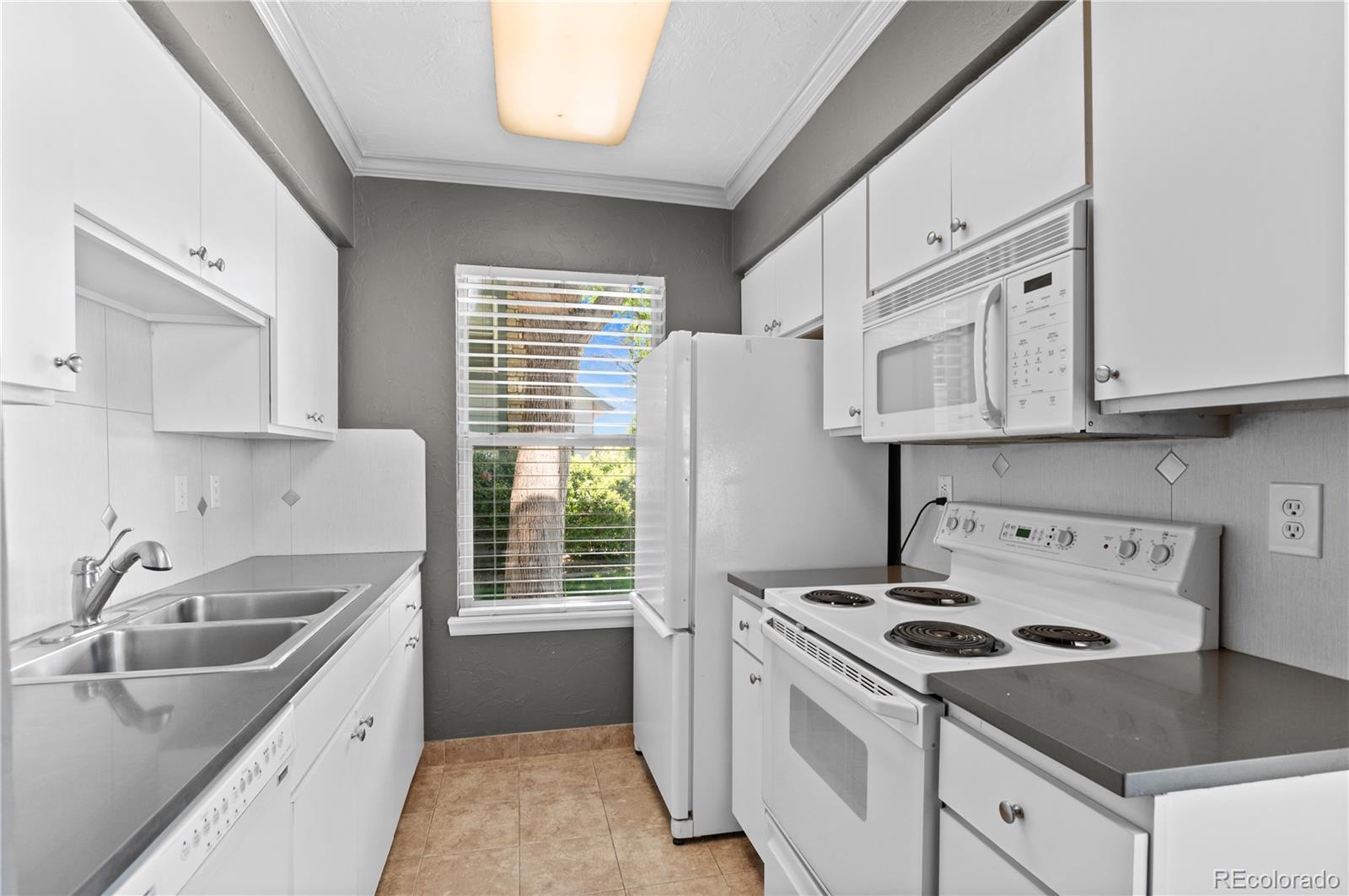 MLS Image #7 for 8055 w eastman place,lakewood, Colorado