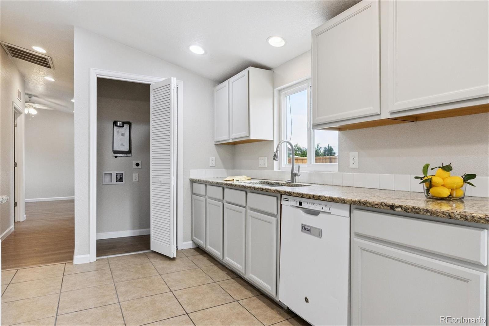 MLS Image #14 for 370 s newton ,denver, Colorado