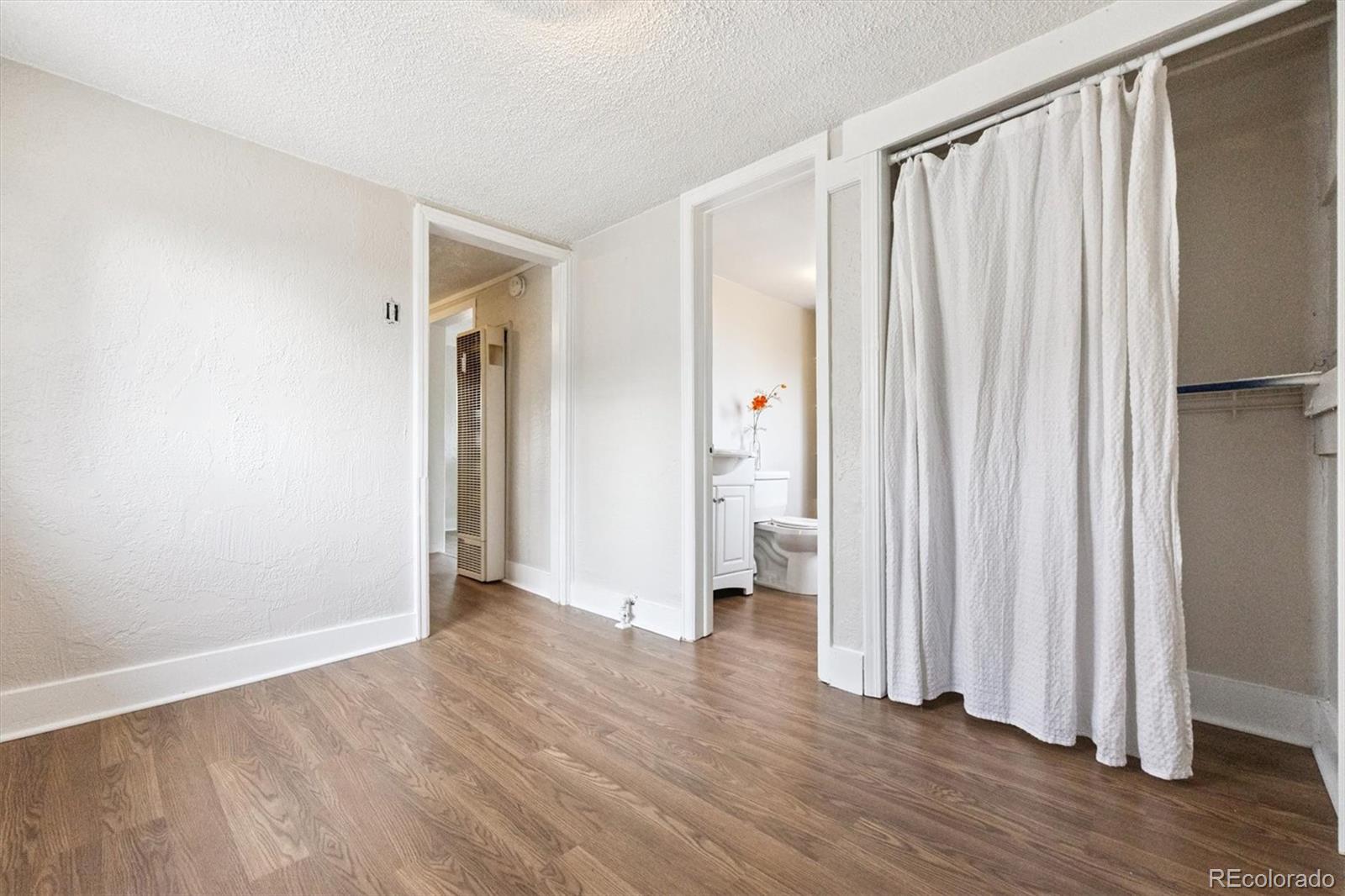 MLS Image #35 for 370 s newton ,denver, Colorado