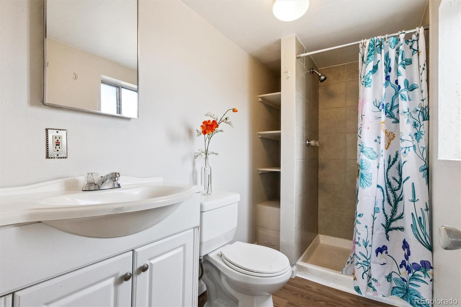 MLS Image #36 for 370 s newton ,denver, Colorado