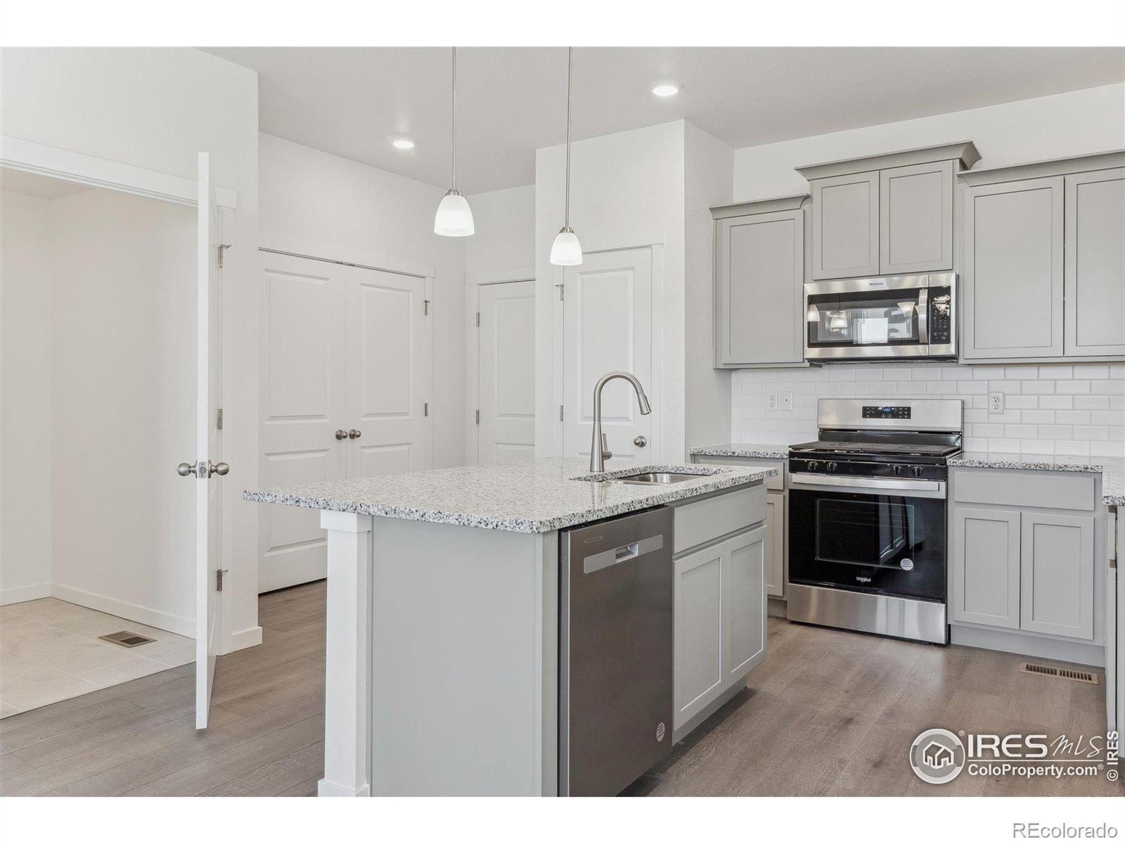 MLS Image #10 for 9857  biscay street,commerce city, Colorado