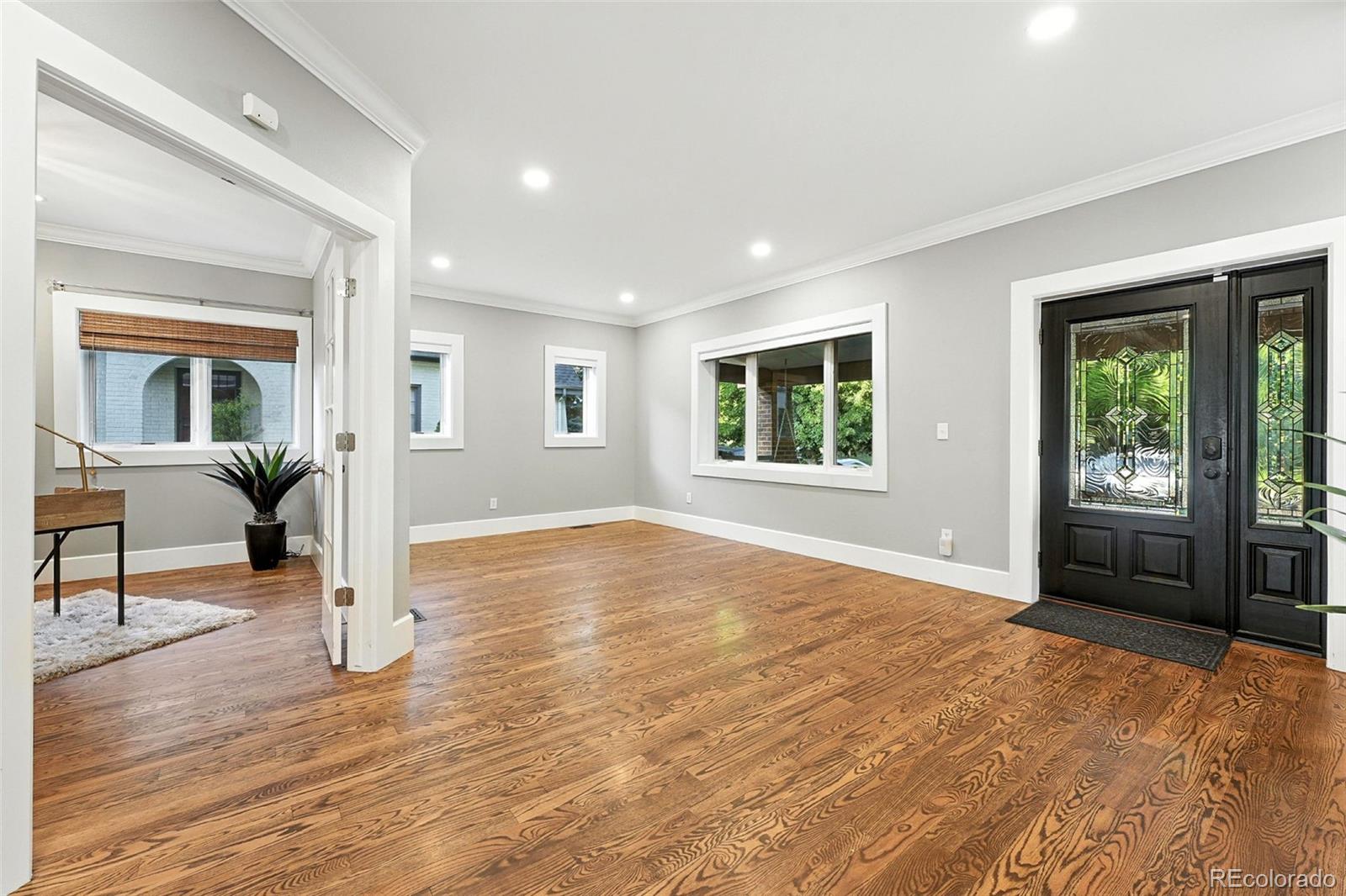 MLS Image #10 for 325 s high street,denver, Colorado