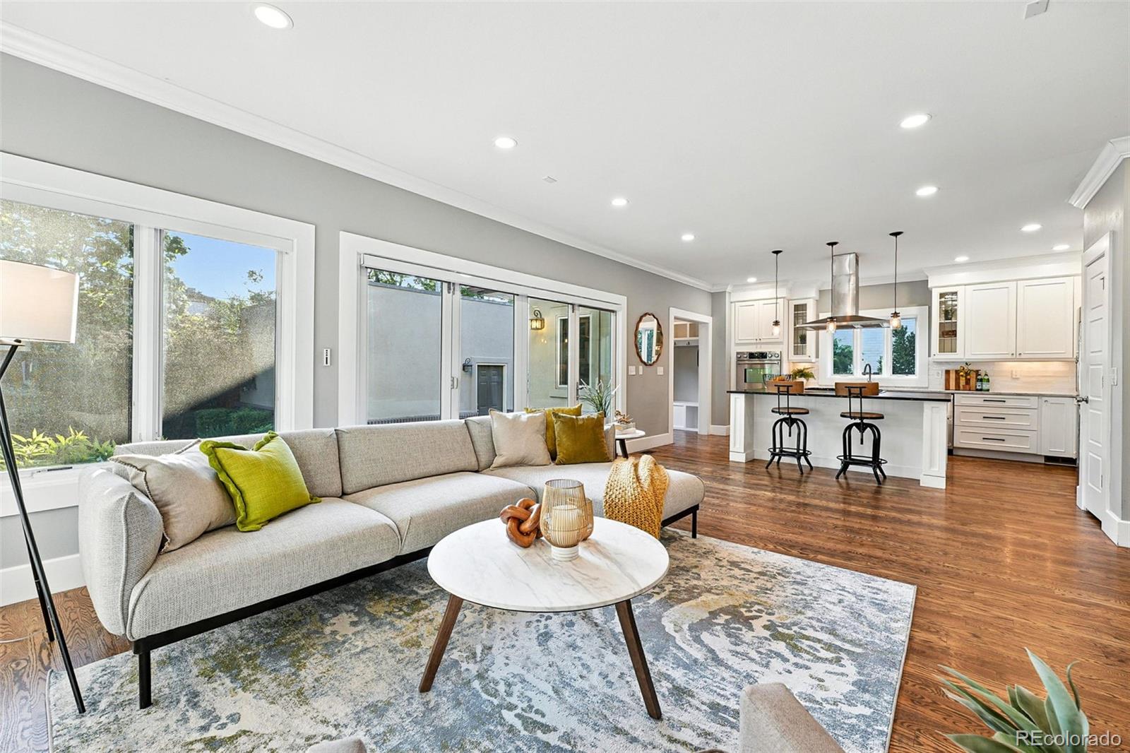 MLS Image #12 for 325 s high street,denver, Colorado