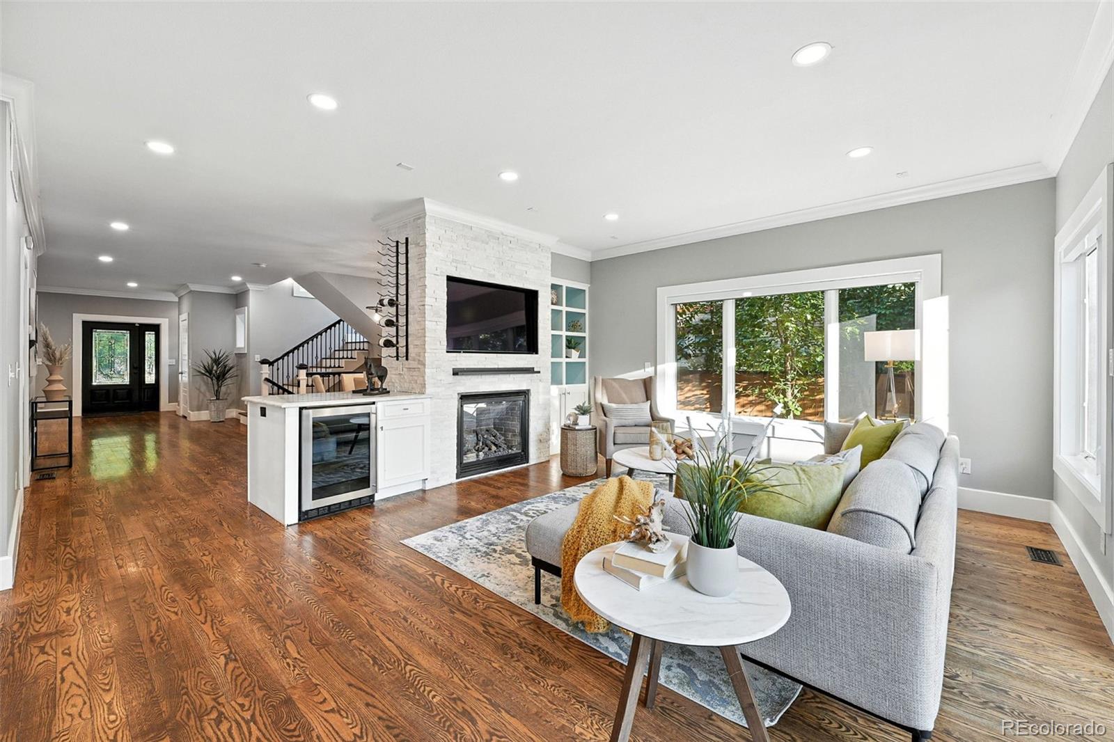 MLS Image #14 for 325 s high street,denver, Colorado