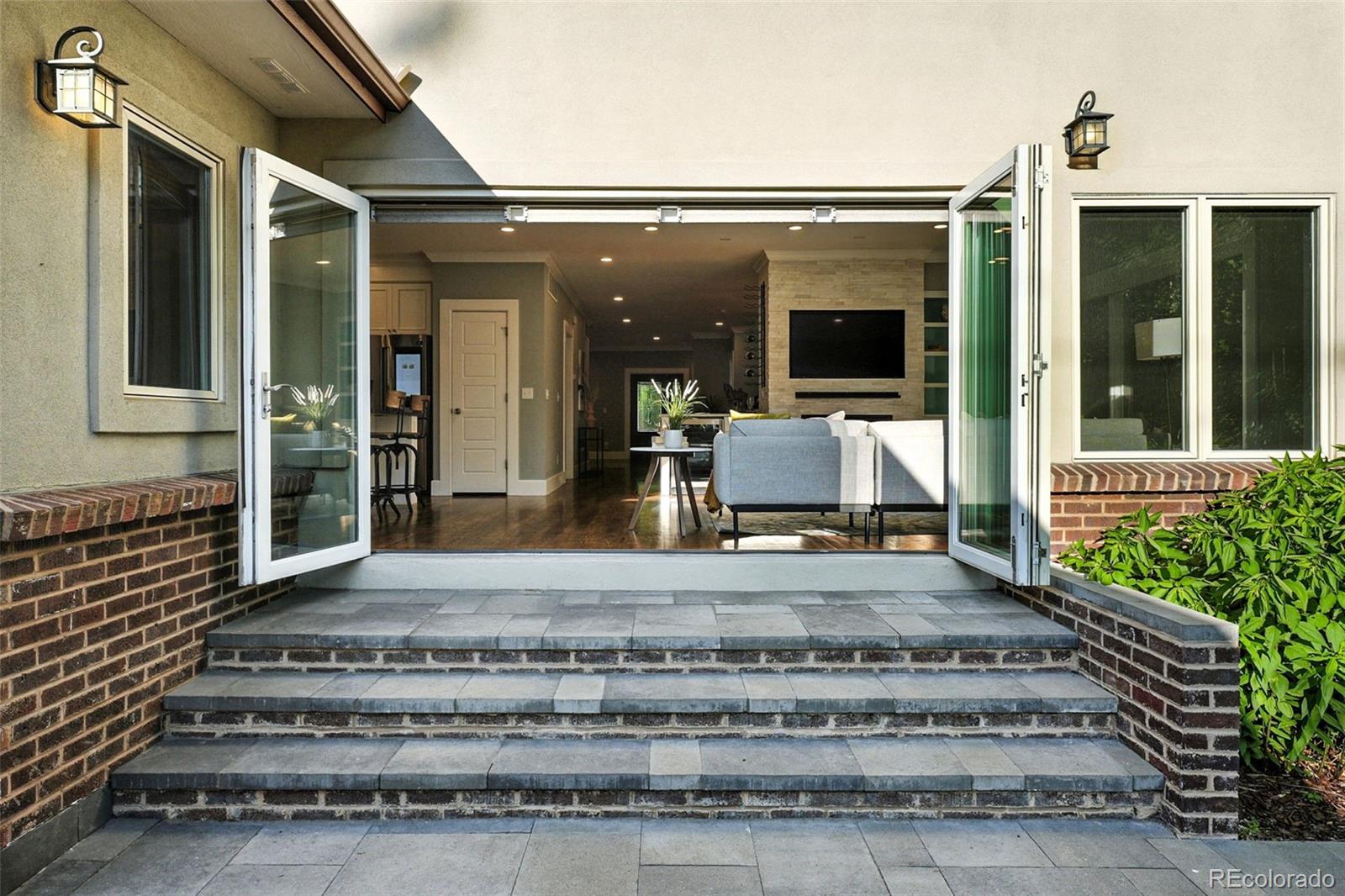 MLS Image #43 for 325 s high street,denver, Colorado