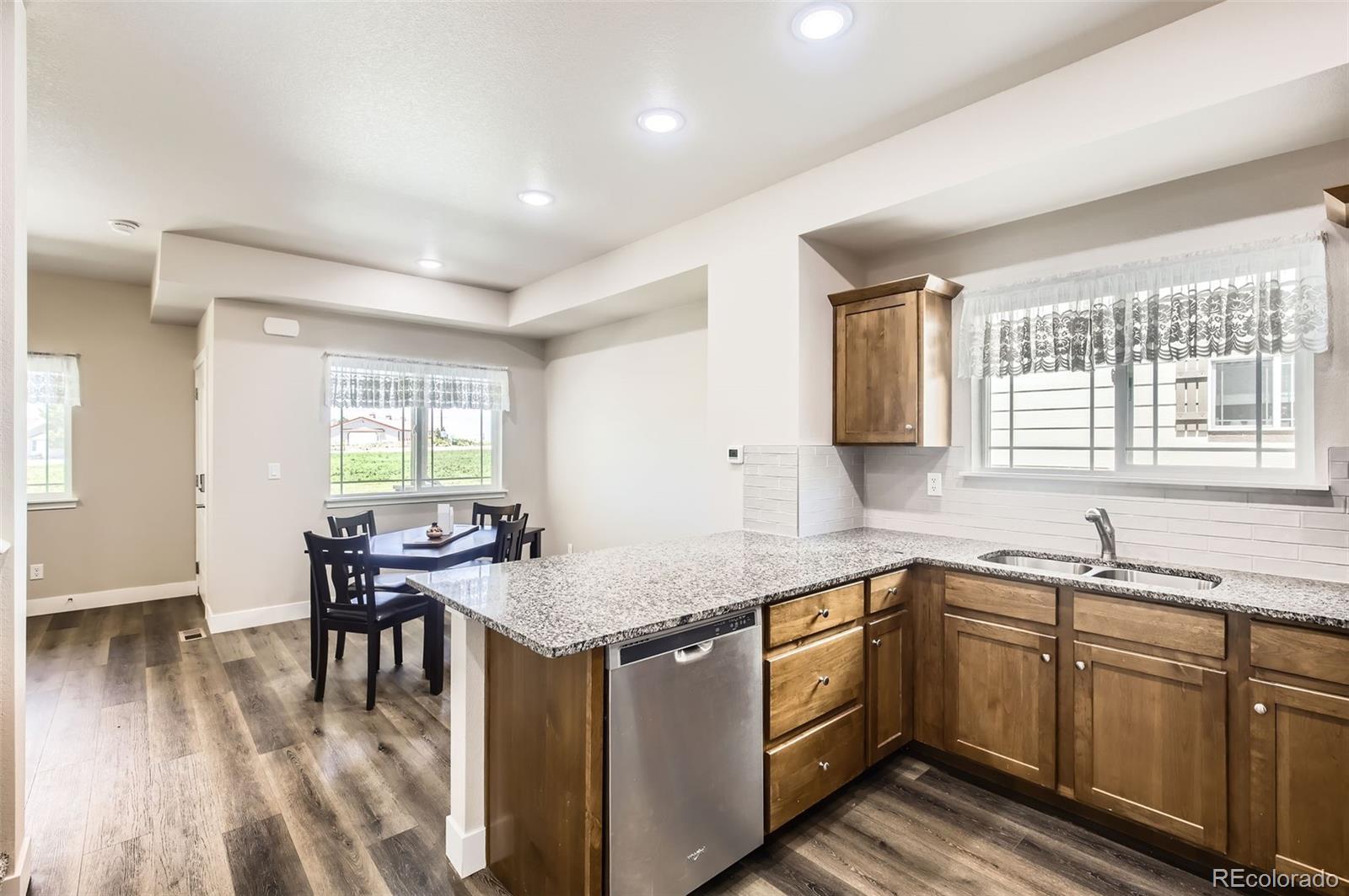 MLS Image #5 for 1746  westward circle,eaton, Colorado