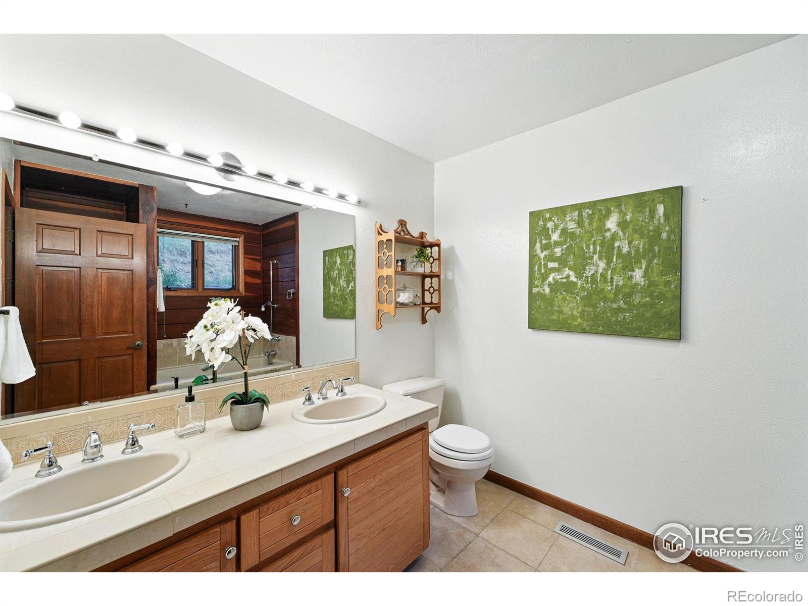 MLS Image #20 for 1101  peakview circle,boulder, Colorado