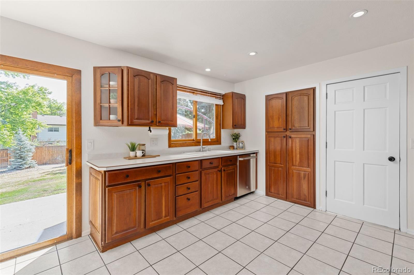 MLS Image #8 for 9596  everett court,westminster, Colorado