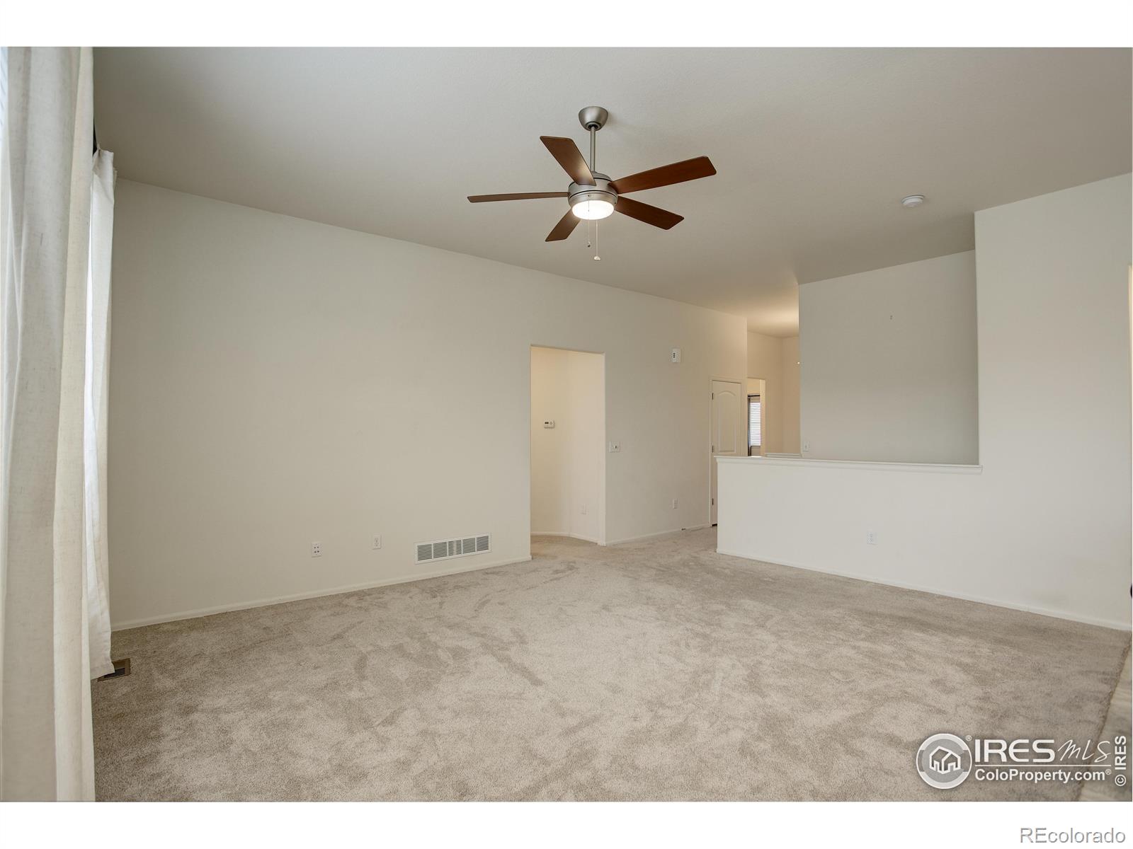 MLS Image #4 for 1540  murrlet street,berthoud, Colorado