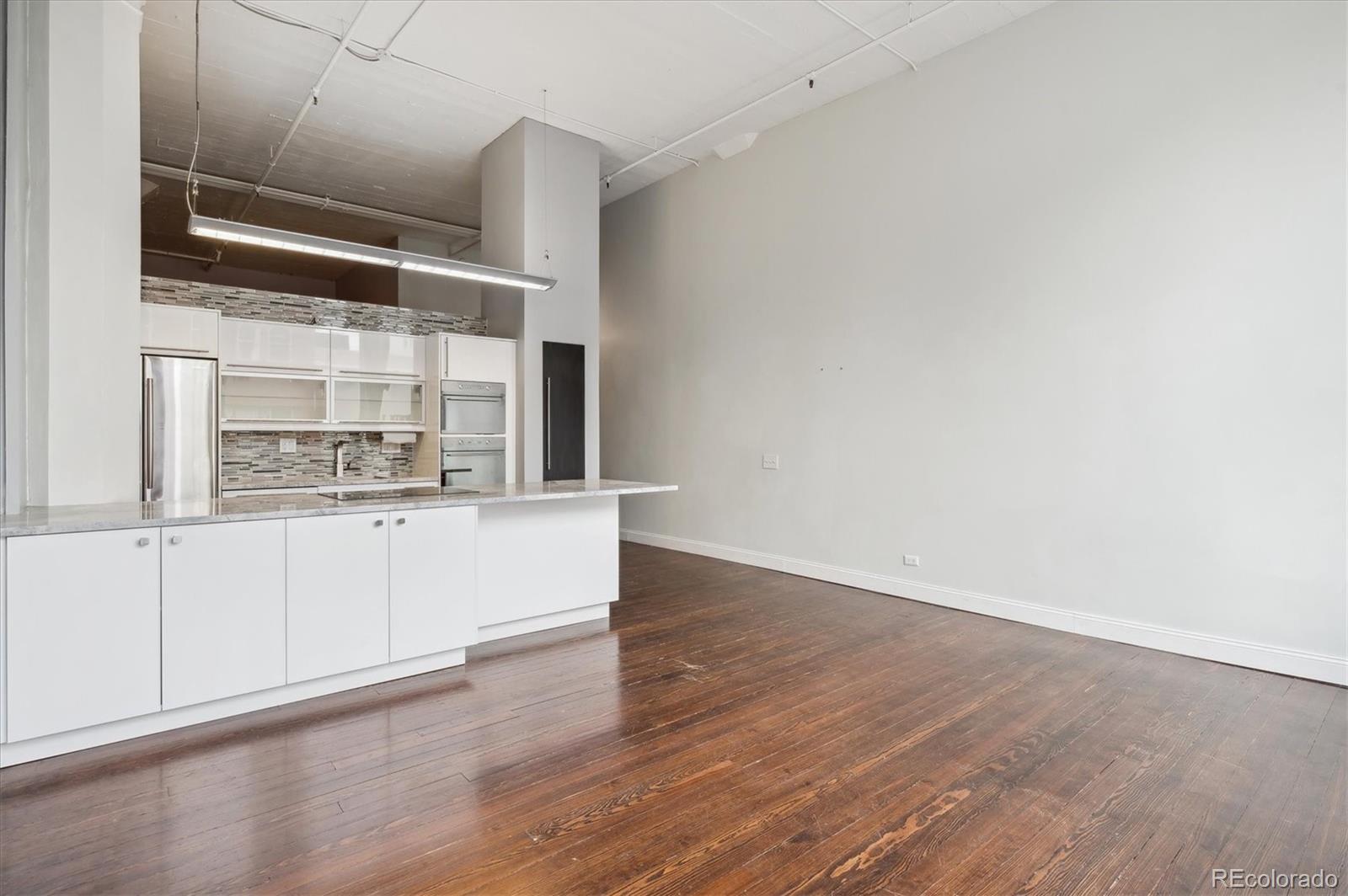 MLS Image #11 for 720  16th street,denver, Colorado