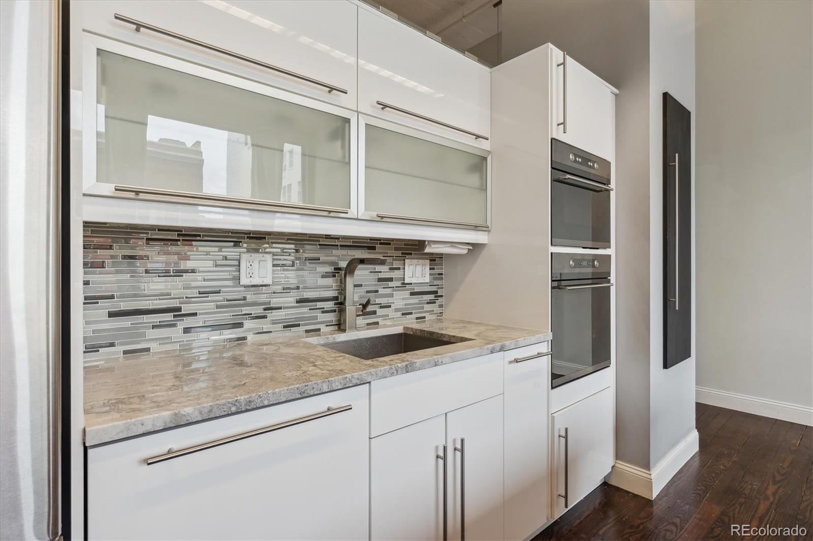 MLS Image #13 for 720  16th street,denver, Colorado
