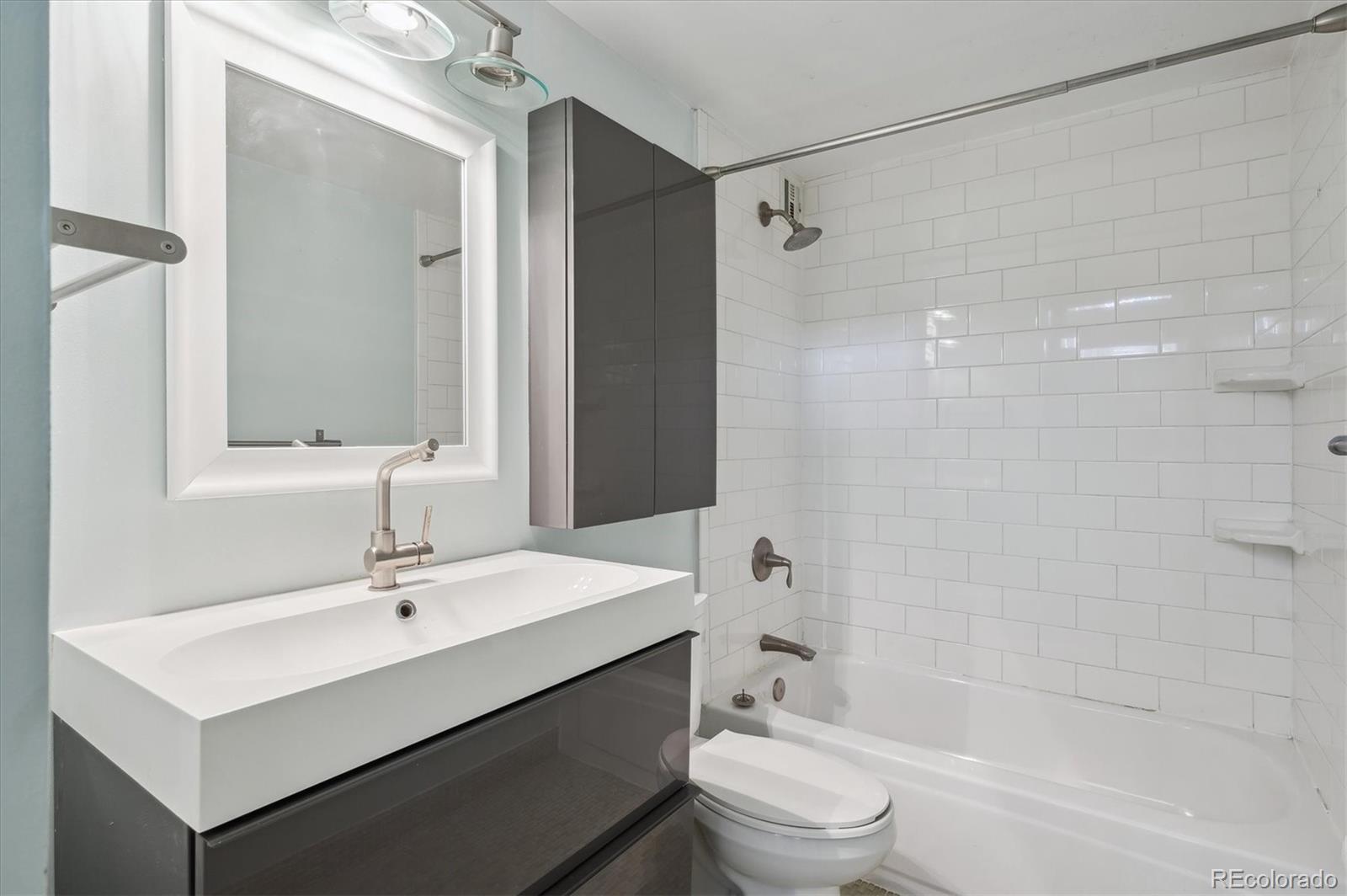 MLS Image #21 for 720  16th street,denver, Colorado