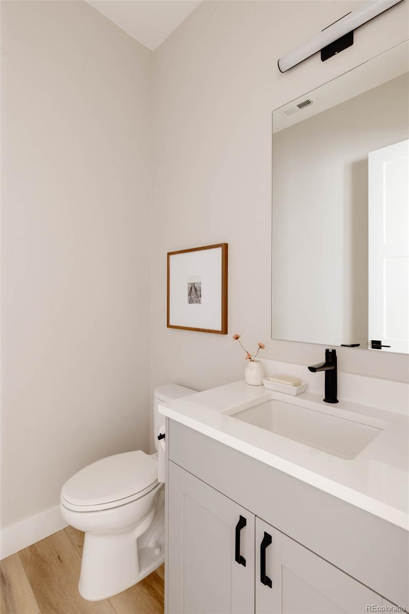 MLS Image #20 for 8260 e 36th avenue,denver, Colorado
