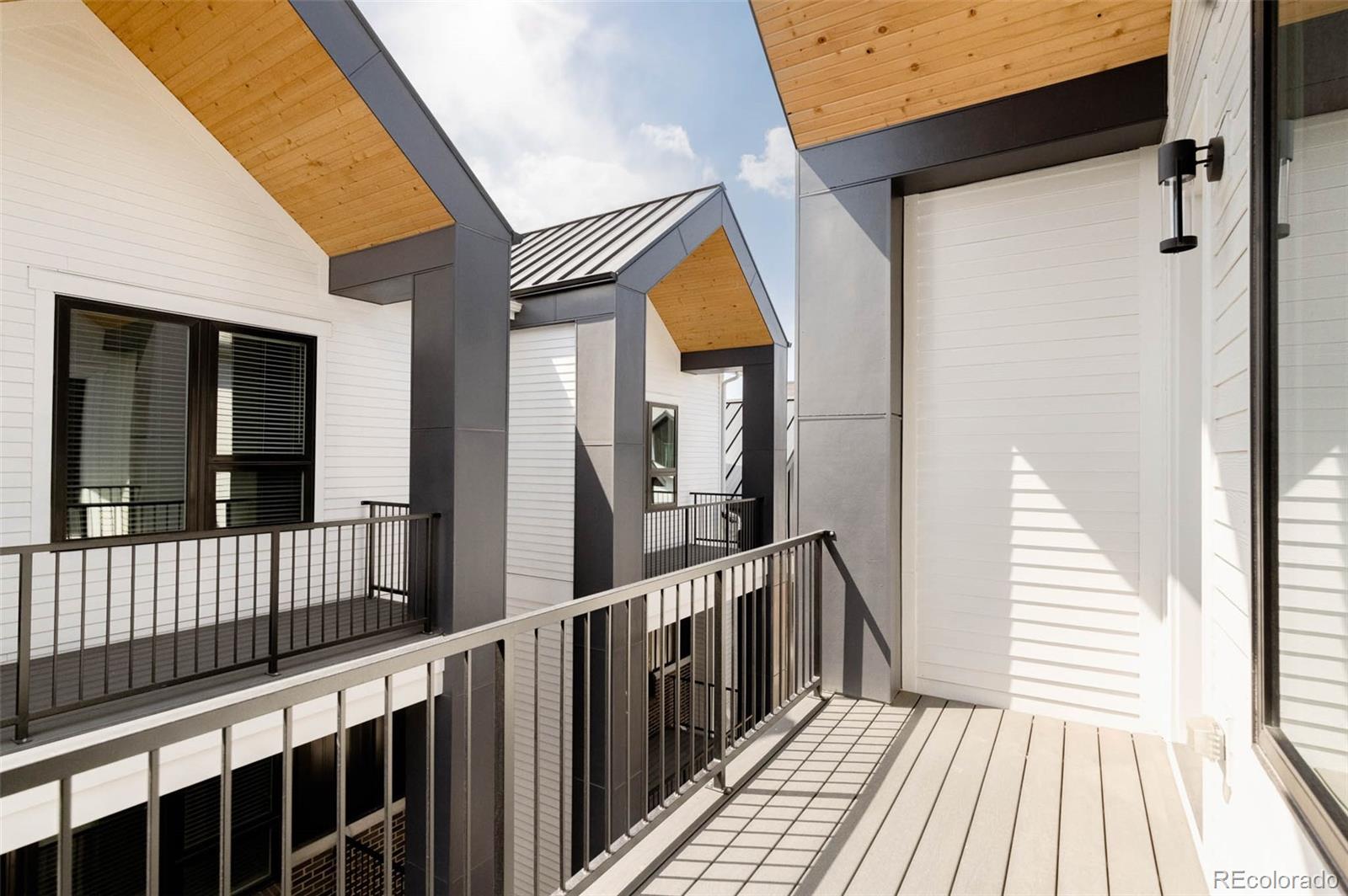 MLS Image #28 for 8260 e 36th avenue,denver, Colorado
