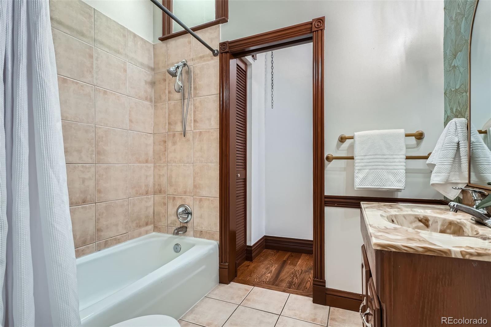 MLS Image #18 for 320 e dakota avenue,denver, Colorado