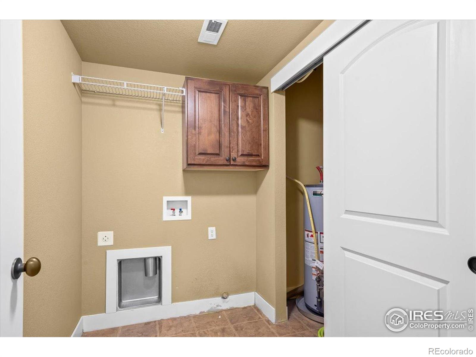 MLS Image #14 for 5850  dripping rock lane,fort collins, Colorado