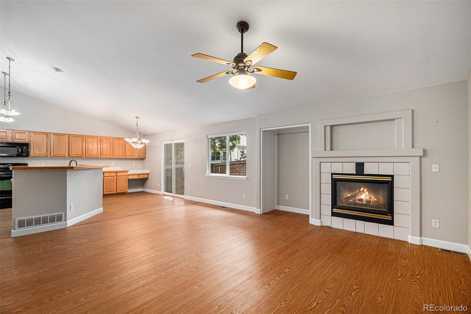 MLS Image #3 for 5214 s tibet street,aurora, Colorado