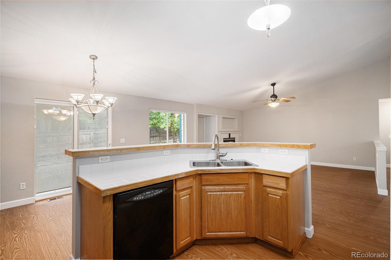 MLS Image #7 for 5214 s tibet street,aurora, Colorado