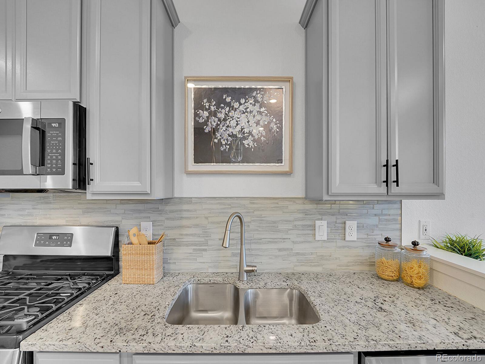 MLS Image #11 for 2059 s vance way,denver, Colorado