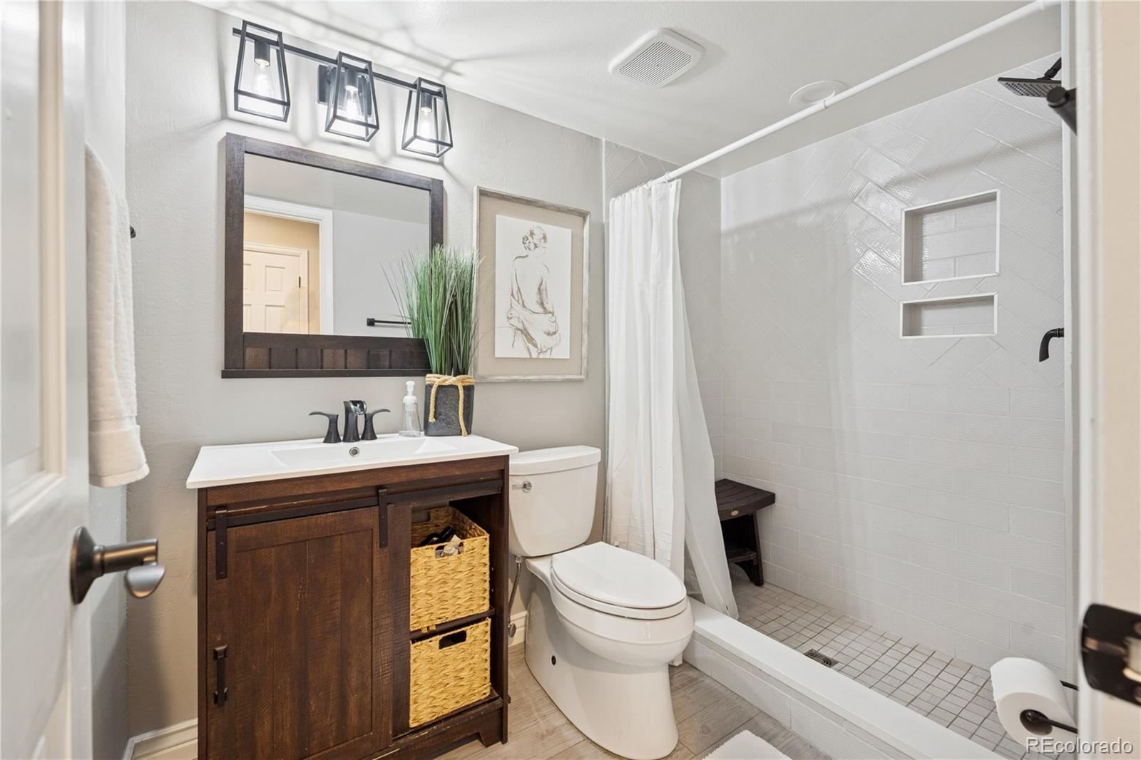 MLS Image #15 for 11453 e orchard place,englewood, Colorado