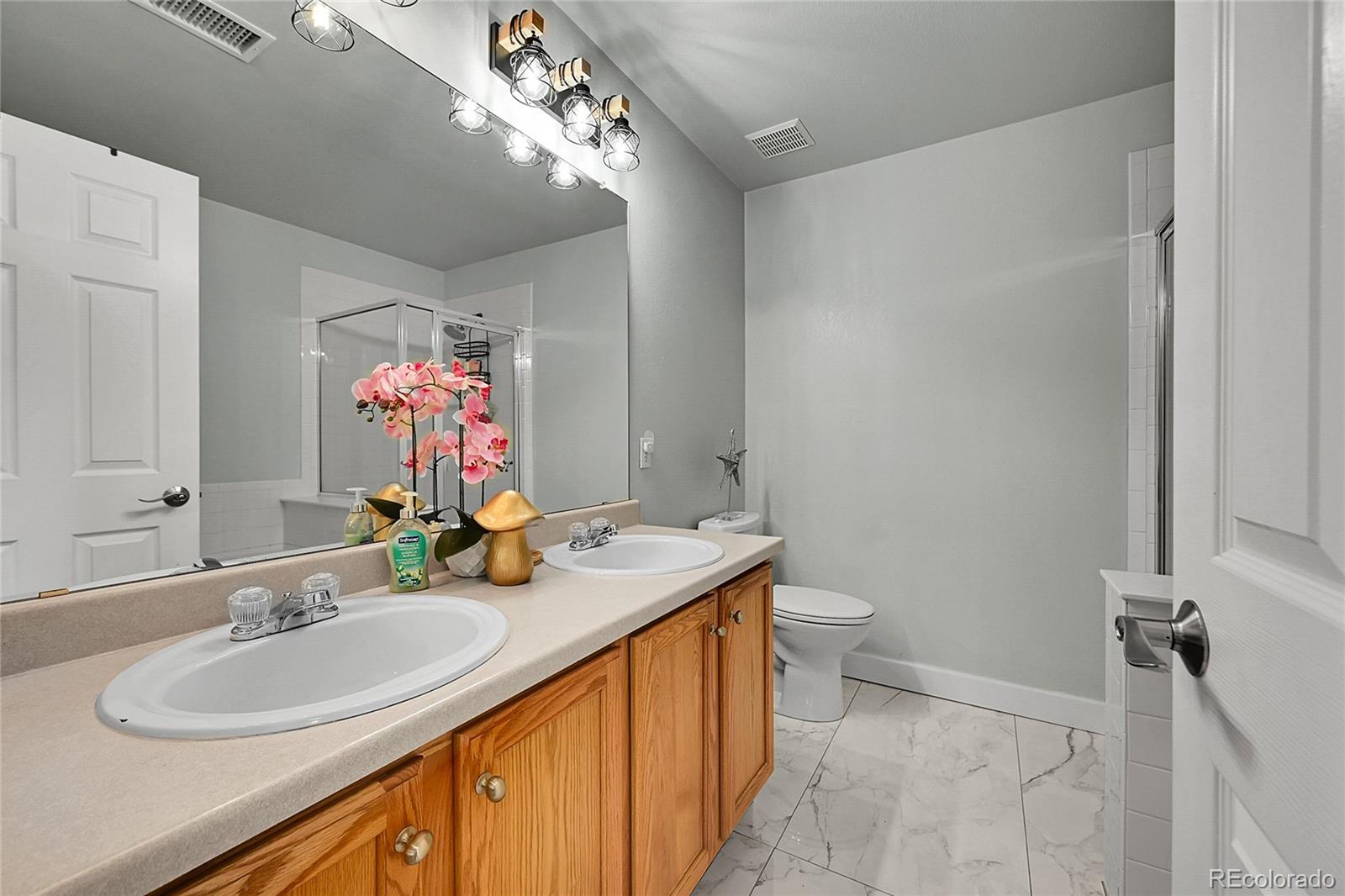 MLS Image #16 for 5577  jasper street,denver, Colorado