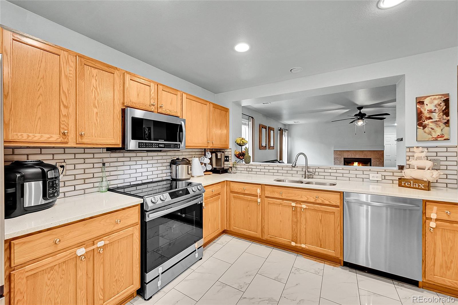 MLS Image #6 for 5577  jasper street,denver, Colorado