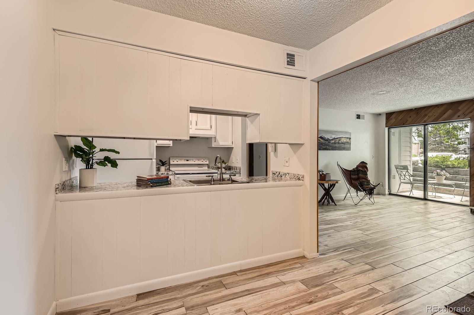 MLS Image #5 for 7665 e eastman avenue,denver, Colorado