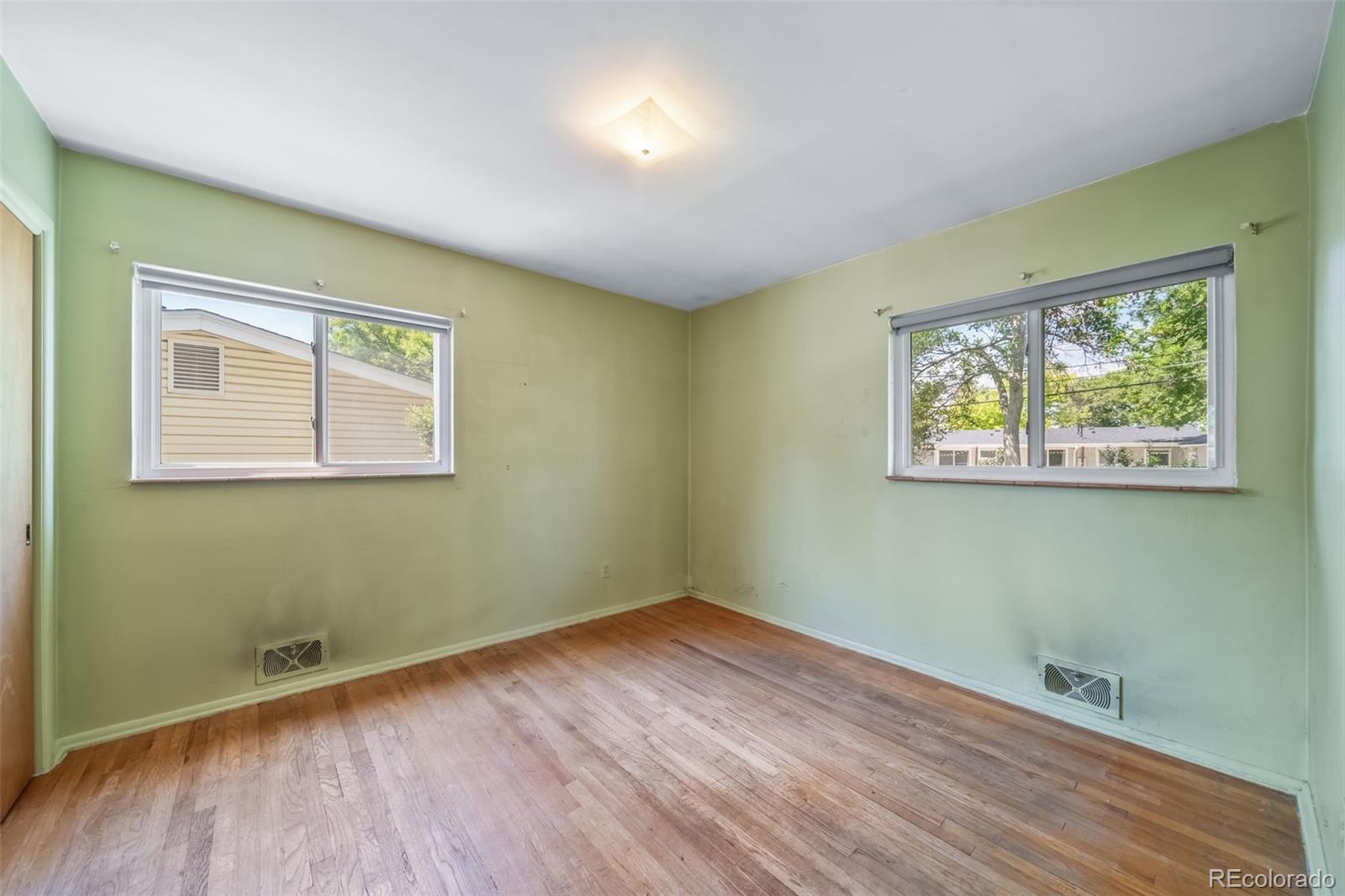 MLS Image #11 for 2571 s birch street,denver, Colorado