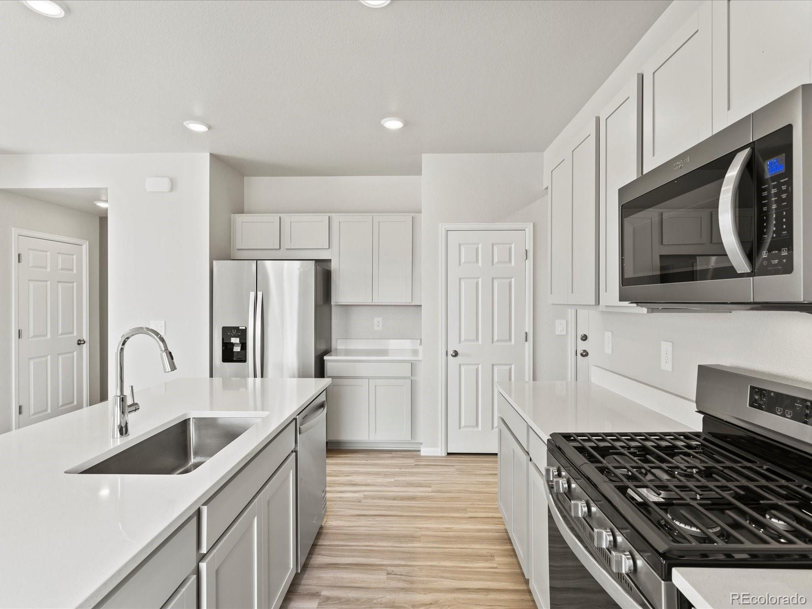 MLS Image #15 for 548  97th avenue,greeley, Colorado