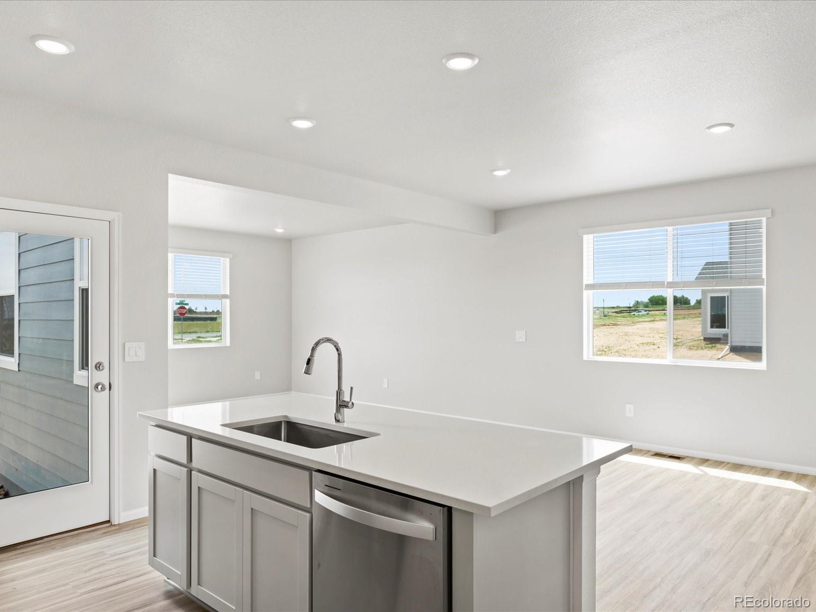 MLS Image #17 for 548  97th avenue,greeley, Colorado