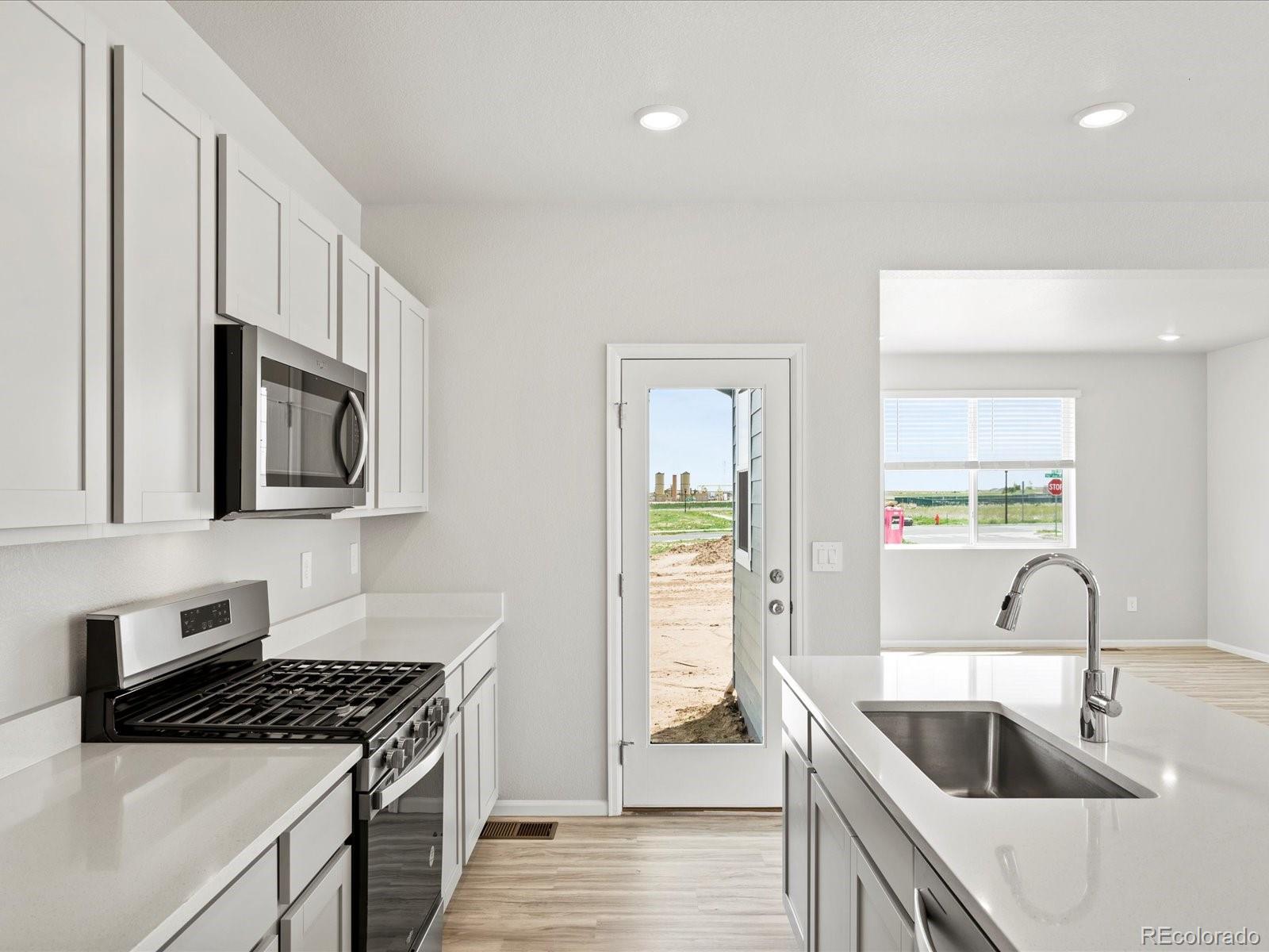 MLS Image #18 for 548  97th avenue,greeley, Colorado