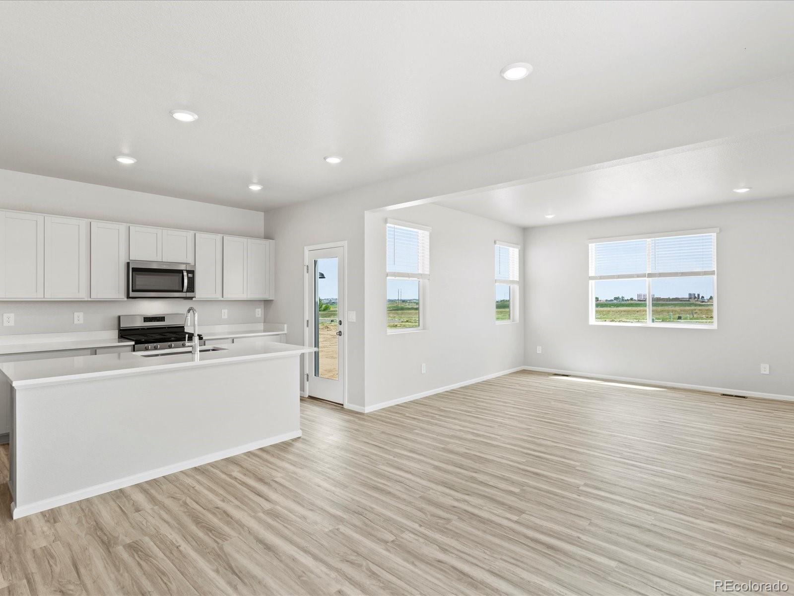 MLS Image #3 for 548  97th avenue,greeley, Colorado