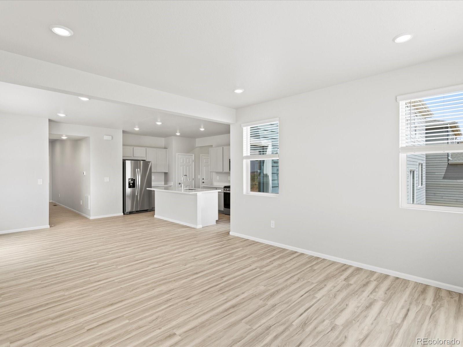 MLS Image #8 for 548  97th avenue,greeley, Colorado