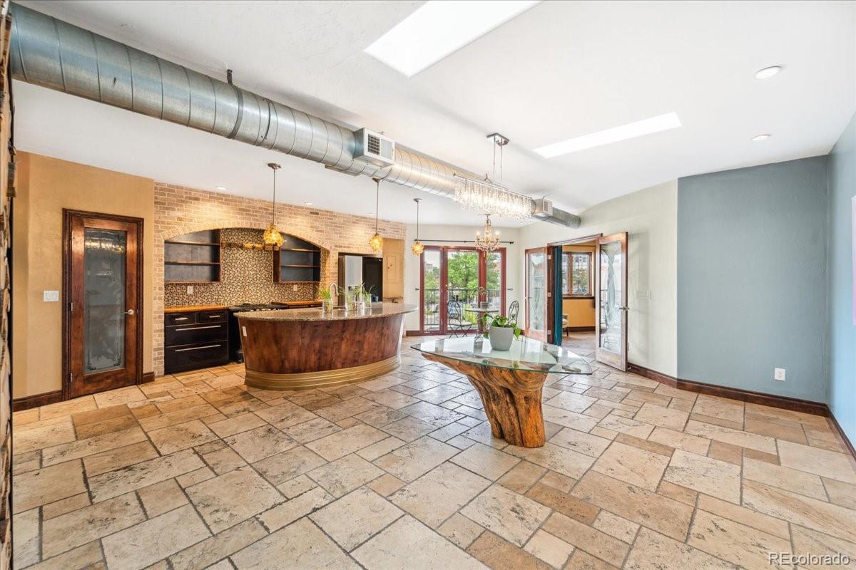 MLS Image #5 for 2150  curtis street,denver, Colorado