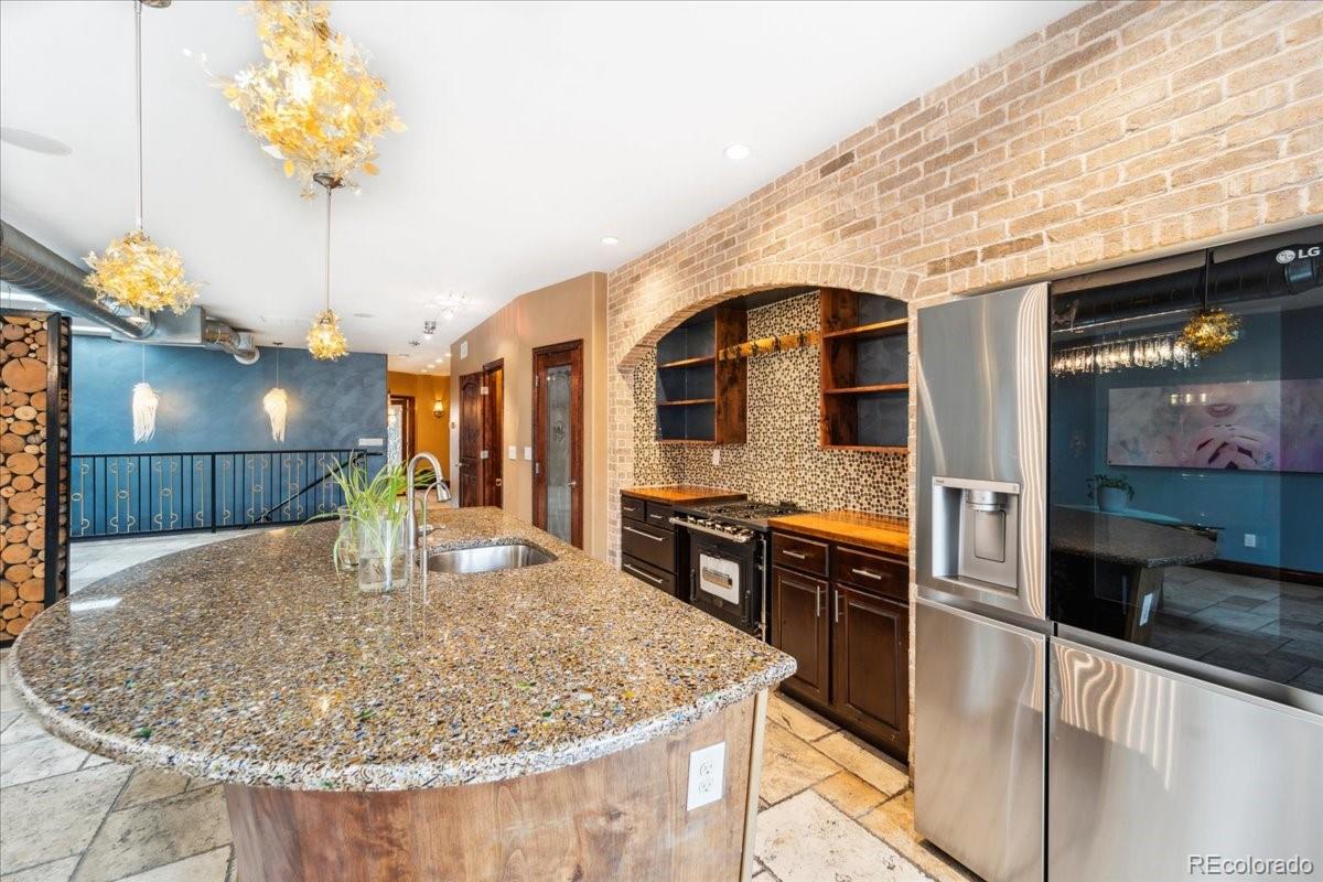 MLS Image #7 for 2150  curtis street,denver, Colorado