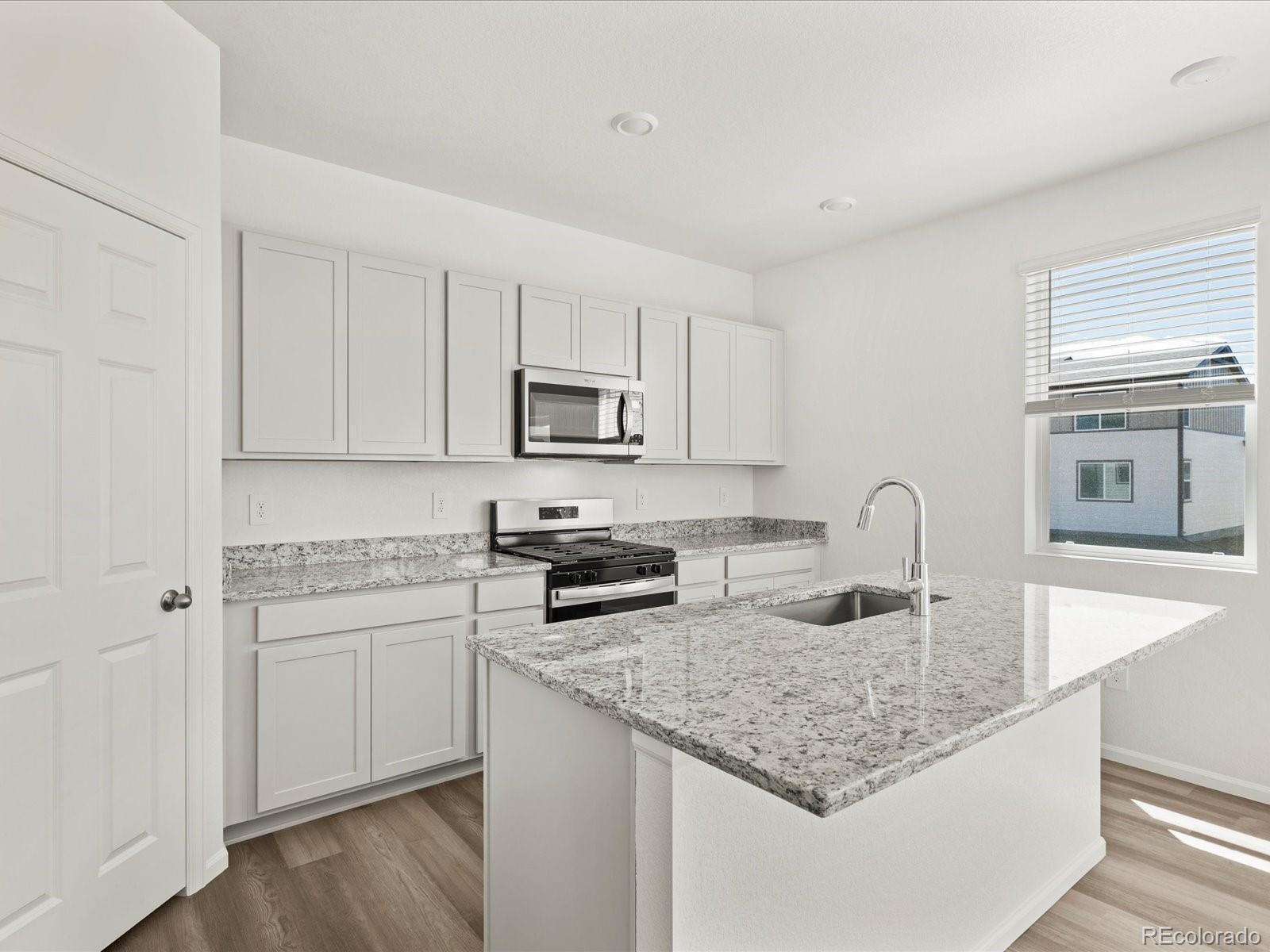 MLS Image #18 for 4694  rabbitbrush street,johnstown, Colorado
